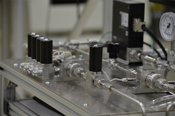 比例制御ソレノイドバルブ